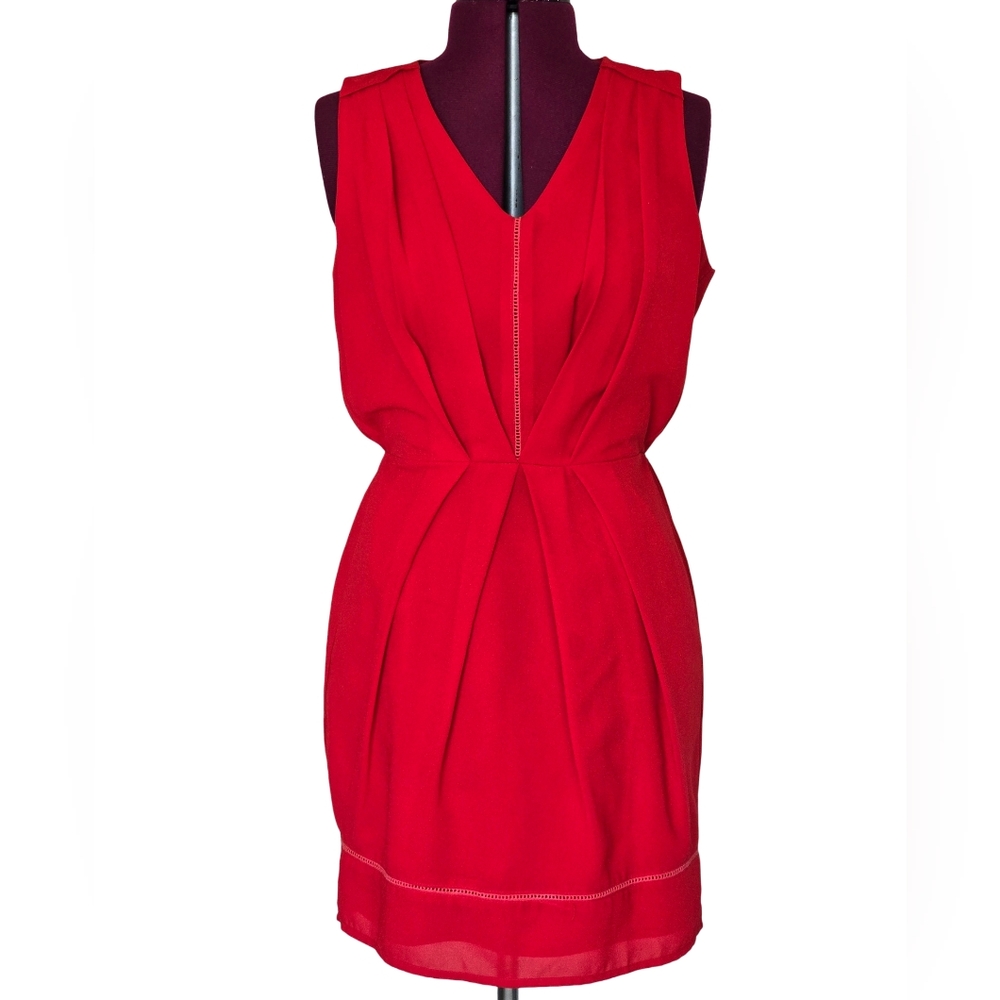 Adelyn Rae Vibrant Red V Neck Short Cocktail Dress Size S Wedding Guest Party